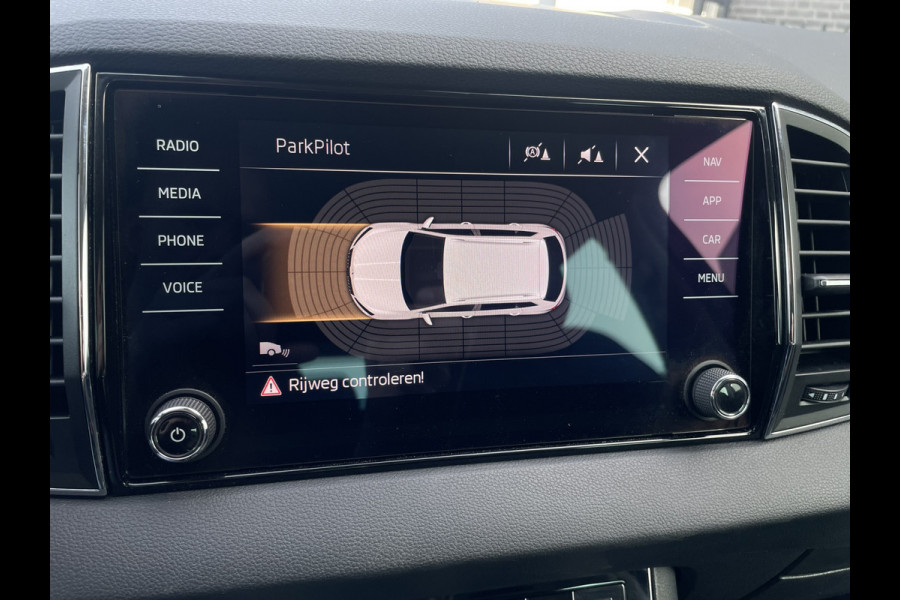 Škoda Karoq 1.5 TSI ACT Style | LED | Navi | Carplay | Virtual Cockpit | Camera | PDC