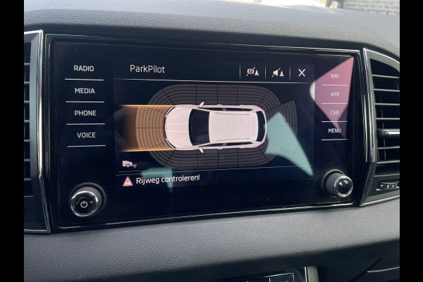 Škoda Karoq 1.5 TSI ACT Style | LED | Navi | Carplay | Virtual Cockpit | Camera | PDC