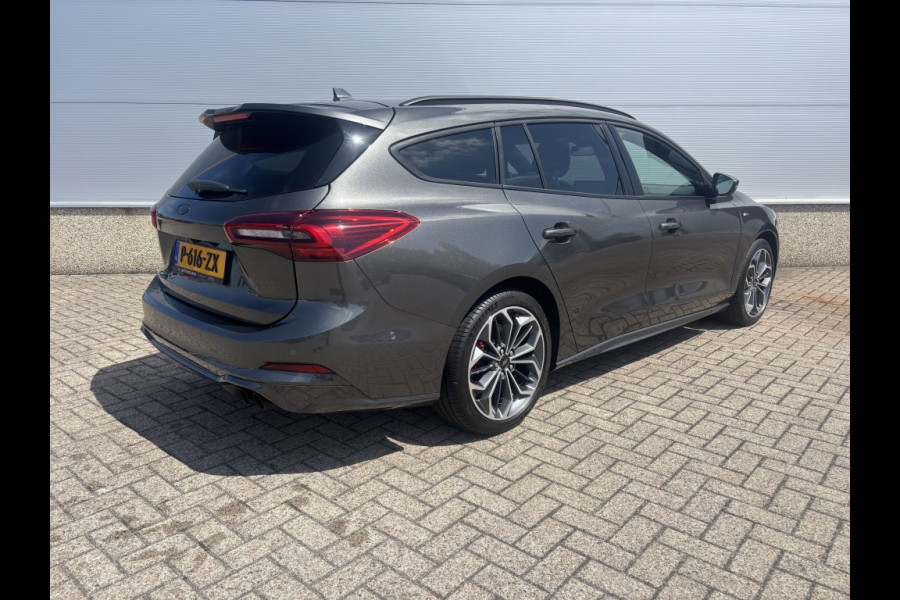 Ford FOCUS Wagon 1.0 EcoB. ST Line. X Bns DRIVERPACK! WINTERPACK! 18INCH!