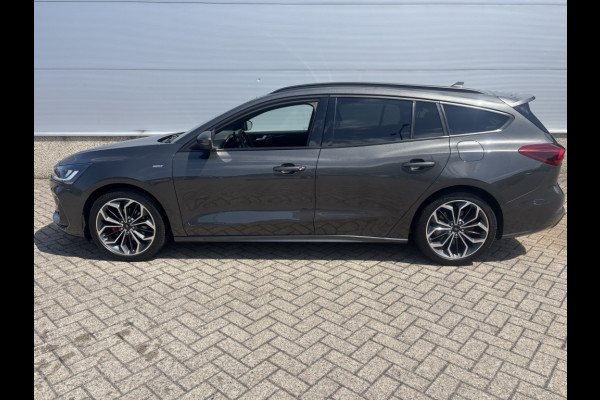 Ford FOCUS Wagon 1.0 EcoB. ST Line. X Bns DRIVERPACK! WINTERPACK! 18INCH!