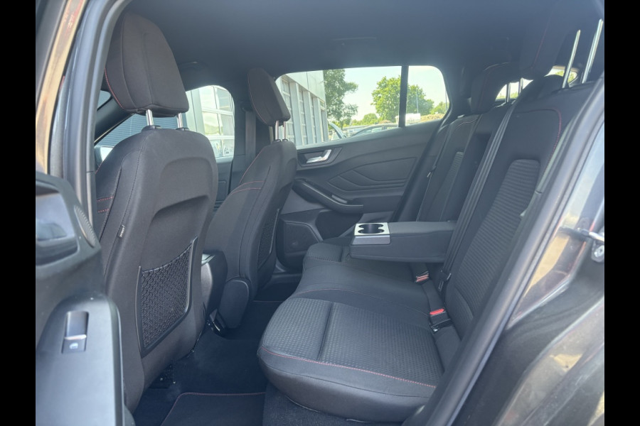 Ford FOCUS Wagon 1.0 EcoB. ST Line. X Bns DRIVERPACK! WINTERPACK! 18INCH!