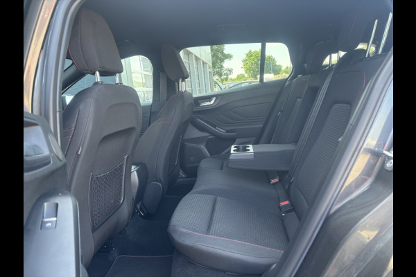 Ford FOCUS Wagon 1.0 EcoB. ST Line. X Bns DRIVERPACK! WINTERPACK! 18INCH!