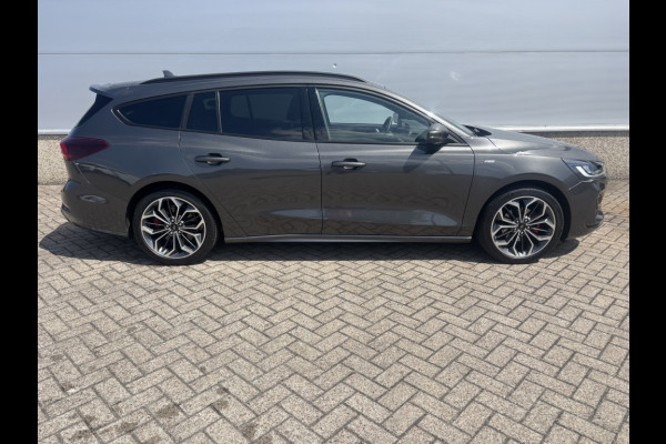 Ford FOCUS Wagon 1.0 EcoB. ST Line. X Bns DRIVERPACK! WINTERPACK! 18INCH!