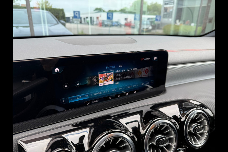 Mercedes-Benz CLA-Klasse 250 e Premium Plus - Automaat - Navi - Virt.Cockpit - Camera