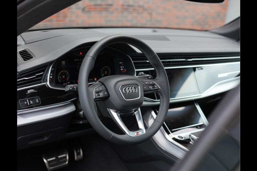 Audi Q8 60 TFSIe quattro Pro Line S Competition *Pano*Trekhaak*Matrix*HUD*