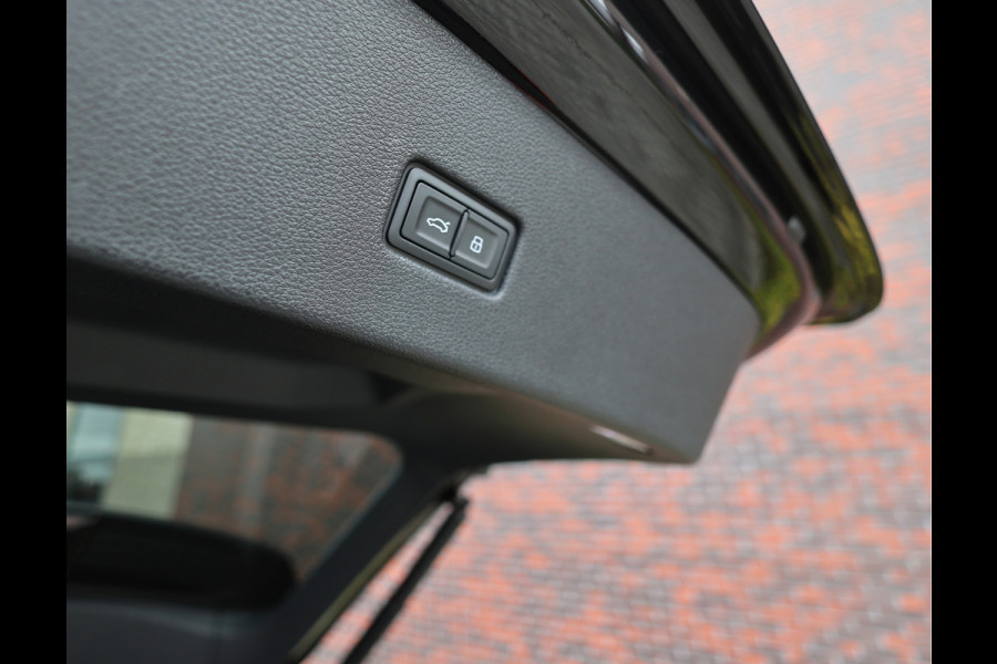 Audi Q8 60 TFSIe quattro Pro Line S Competition *Pano*Trekhaak*Matrix*HUD*