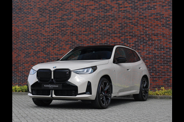 BMW X3 M50 xDrive *Direct leverbaar!*Trekhaak*Pano*IconicGlow*
