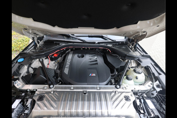 BMW X3 M50 xDrive *Direct leverbaar!*Trekhaak*Pano*IconicGlow*