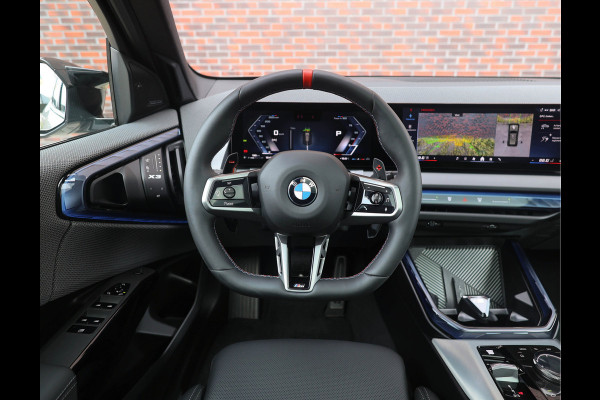 BMW X3 M50 xDrive *Direct leverbaar!*Trekhaak*Pano*IconicGlow*