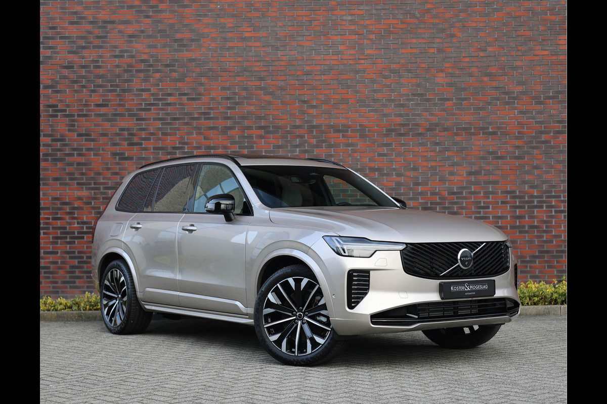 Volvo XC90 T8 Plug-in hybrid AWD Ultra Dark *Direct leverbaar!* Volvo XC90 T8 Plug-in hybrid AWD Ultra Dark *Direct leverbaar!*