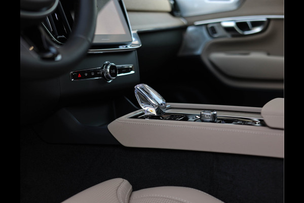 Volvo XC90 T8 Plug-in hybrid AWD Ultra Dark *Direct leverbaar!*