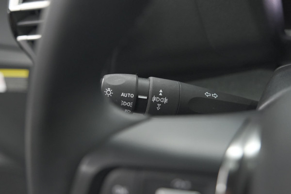 Citroën Ë-C4 Feel Pack 50 kWh | Camera | Navigatie | Parkeersensoren | Stoelverwarming