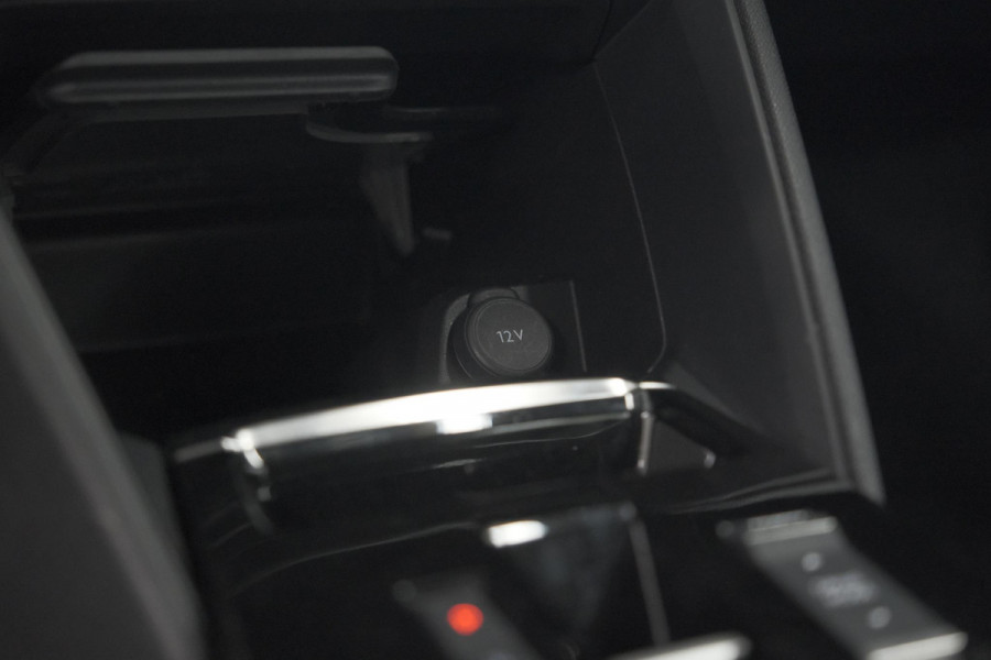 Citroën Ë-C4 Feel Pack 50 kWh | Camera | Navigatie | Parkeersensoren | Stoelverwarming