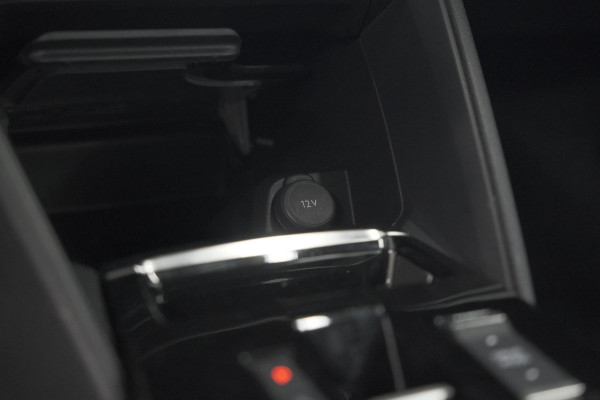 Citroën Ë-C4 Feel Pack 50 kWh | Camera | Navigatie | Parkeersensoren | Stoelverwarming