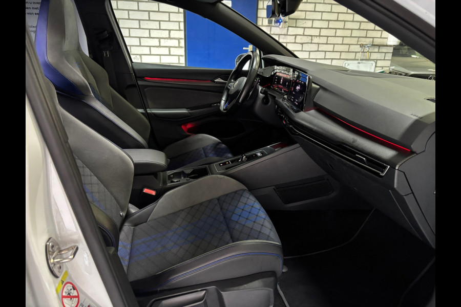 Volkswagen Golf 2.0 TSI R 4Motion Performance AKRA