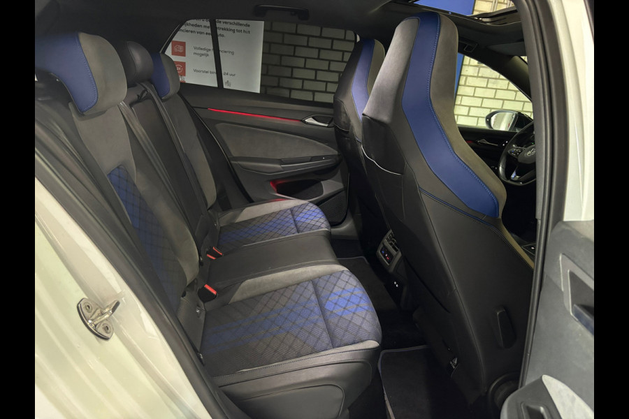 Volkswagen Golf 2.0 TSI R 4Motion Performance AKRA
