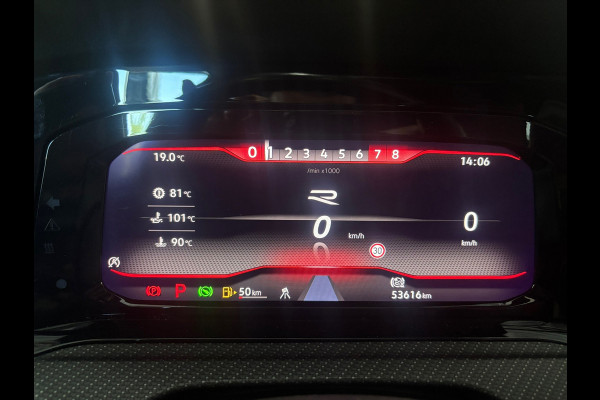Volkswagen Golf 2.0 TSI R 4Motion Performance AKRA