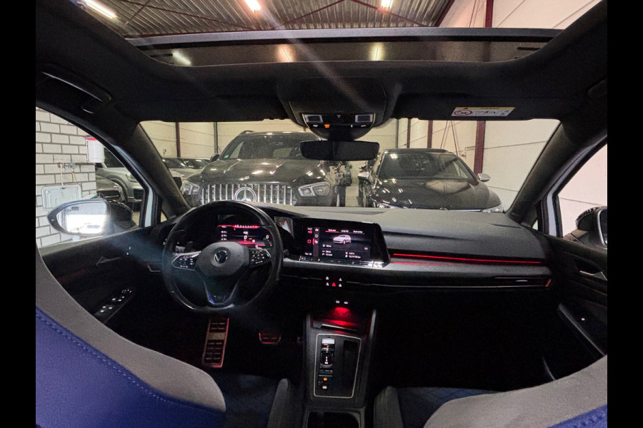 Volkswagen Golf 2.0 TSI R 4Motion Performance AKRA