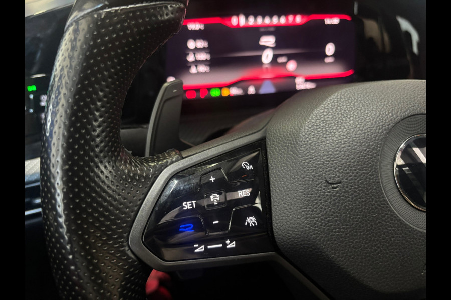 Volkswagen Golf 2.0 TSI R 4Motion Performance AKRA