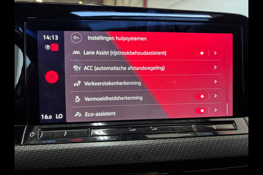 Volkswagen Golf 2.0 TSI R 4Motion Performance AKRA