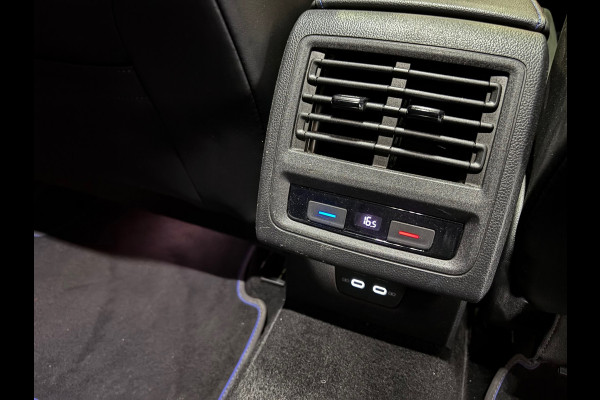 Volkswagen Golf 2.0 TSI R 4Motion Performance AKRA