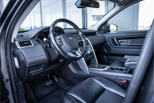 Land Rover Discovery Sport 2.0 TD4 SE 7p. - Incl. BTW! l NL Auto l Trekhaak | Camera