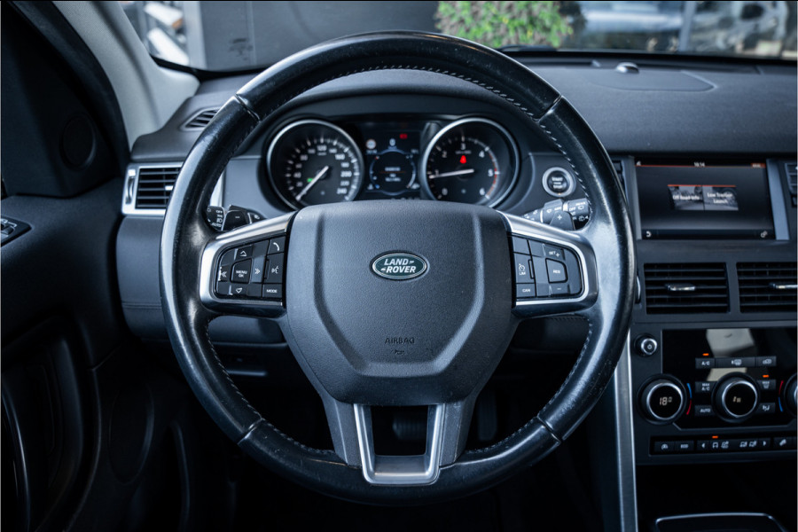 Land Rover Discovery Sport 2.0 TD4 SE 7p. - Incl. BTW! l NL Auto l Trekhaak | Camera