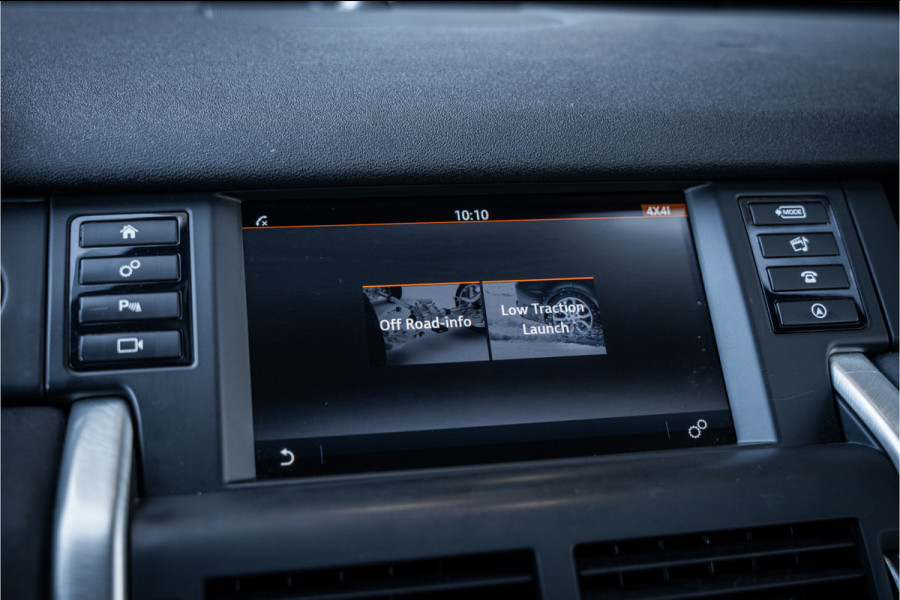 Land Rover Discovery Sport 2.0 TD4 SE 7p. - Incl. BTW! l NL Auto l Trekhaak | Camera