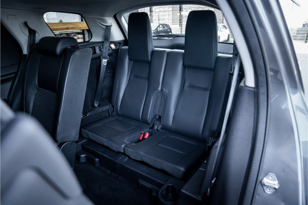 Land Rover Discovery Sport 2.0 TD4 SE 7p. - Incl. BTW! l NL Auto l Trekhaak | Camera