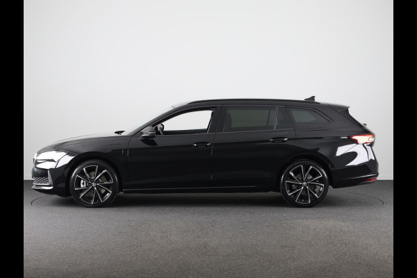 Škoda Superb Combi Business Edition 1.5 TSI PHEV 204pk | 19 inch | Elek. + massagestoelen | Stoelverwarming | Adaptive Cruise | Blind Spot | Navigatie | Camera |