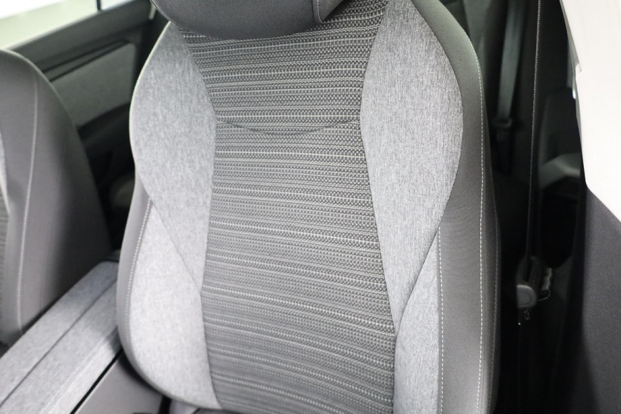 Škoda Superb Combi Business Edition 1.5 TSI PHEV 204pk | 19 inch | Elek. + massagestoelen | Stoelverwarming | Adaptive Cruise | Blind Spot | Navigatie | Camera |