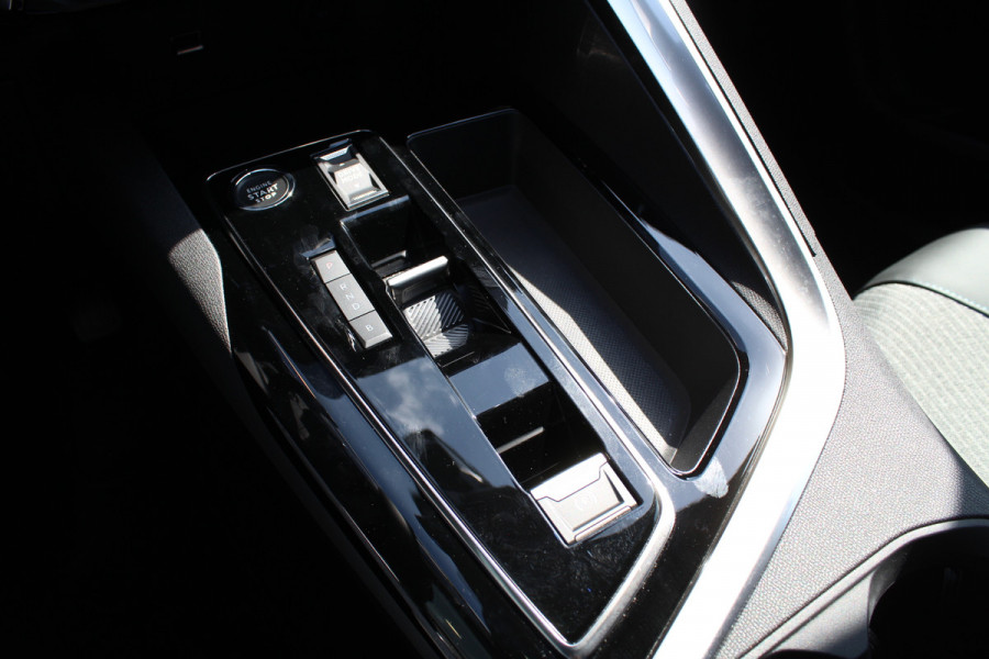 Peugeot 3008 1.6 HYbrid 225 Allure | Navigatie | Winterpack | Led | Camera