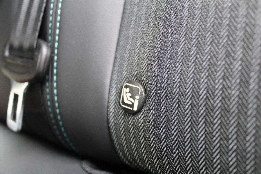 Peugeot 3008 1.6 HYbrid 225 Allure | Navigatie | Winterpack | Led | Camera