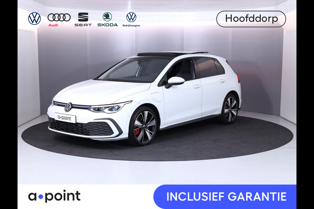Volkswagen Golf 1.4 eHybrid GTE 245 pk Automaat (DSG) | Navigatie | Panoramadak | Parkeersensoren (Park assist) | Achteruitrijcamera | Adaptieve cruise control | Stoelverwarming | Volkswagen Golf 1.4 eHybrid GTE 245 pk Automaat (DSG) | Navigatie | Panoramadak | Parkeersensoren (Park assist) | Achteruitrijcamera | Adaptieve cruise control | Stoelverwarming |