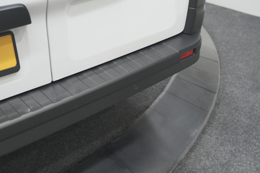 Renault Trafic 2.0 Blue dCi 130 T30 L2H1 Advance | Camera | Apple Carplay | Parkeersensoren