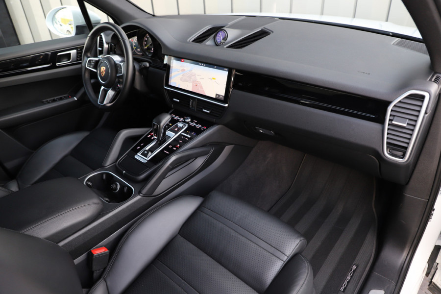 Porsche Cayenne 3.0 E-Hybrid | 462PK | Pano | Adaptief-onderstel | Memory | Bose | Matrix-led | Sport-chrono | Stoelverwarming | 2020.