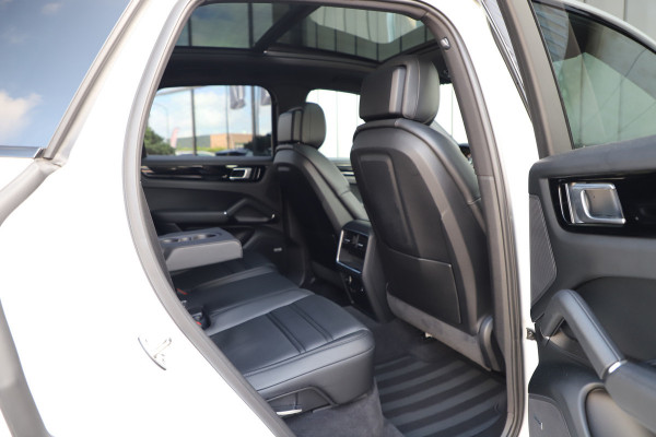 Porsche Cayenne 3.0 E-Hybrid | 462PK | Pano | Adaptief-onderstel | Memory | Bose | Matrix-led | Sport-chrono | Stoelverwarming | 2020.