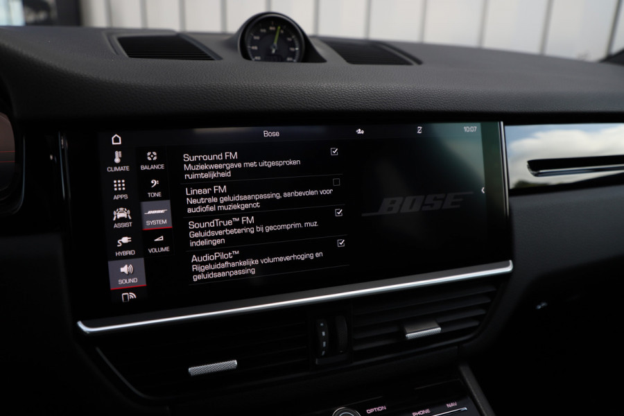 Porsche Cayenne 3.0 E-Hybrid | 462PK | Pano | Adaptief-onderstel | Memory | Bose | Matrix-led | Sport-chrono | Stoelverwarming | 2020.