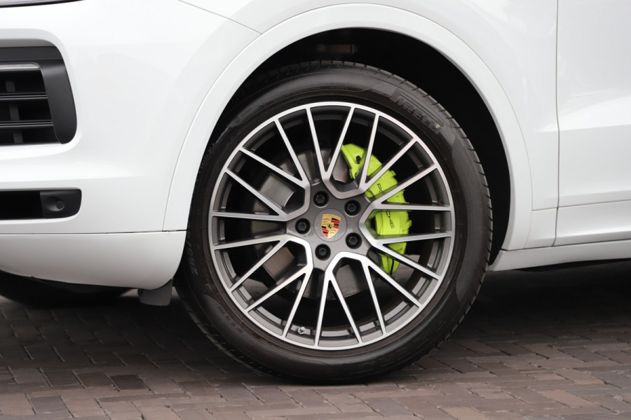 Porsche Cayenne 3.0 E-Hybrid | 462PK | Pano | Adaptief-onderstel | Memory | Bose | Matrix-led | Sport-chrono | Stoelverwarming | 2020.