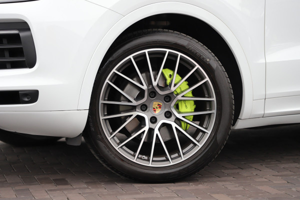 Porsche Cayenne 3.0 E-Hybrid | 462PK | Pano | Adaptief-onderstel | Memory | Bose | Matrix-led | Sport-chrono | Stoelverwarming | 2020.