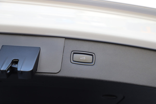 Porsche Cayenne 3.0 E-Hybrid | 462PK | Pano | Adaptief-onderstel | Memory | Bose | Matrix-led | Sport-chrono | Stoelverwarming | 2020.