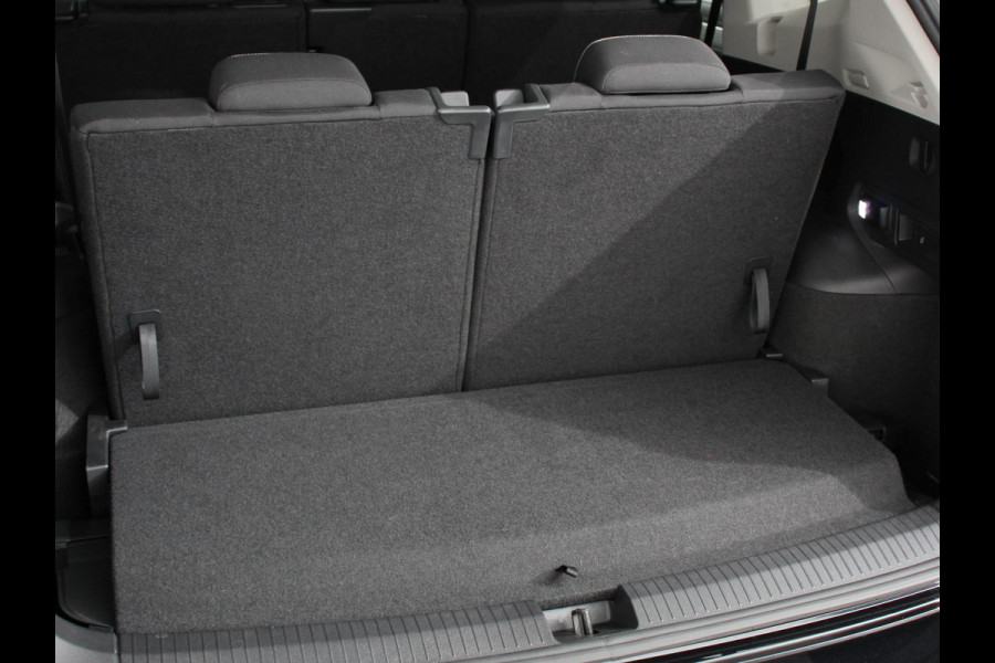 Volkswagen Tiguan Allspace 1.5 TSI DSG7 MOVE 7-Persoons | Airco | PDC VA+Camera | Winterpack | Full LED | Navigatie | Trekhaak