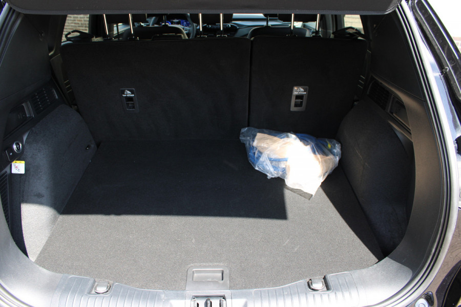 Ford Kuga 2.5 PHEV ST-Line X | Trekhaak | Black Pack | BLIS | B&O | Navigatie