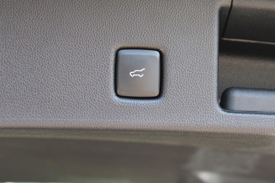 Ford Kuga 2.5 PHEV ST-Line X | Trekhaak | Black Pack | BLIS | B&O | Navigatie