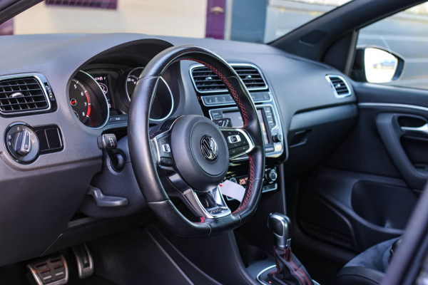 Volkswagen Polo 1.8 TSI GTI *Led*Cruise control*DSG*Navi*PDC*