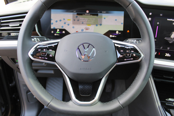 Volkswagen Touareg 3.0 TSi eHybrid 4MOTION Elegance | Massage | Head-Up | Trekhaak | Panoramadak | Compleet!