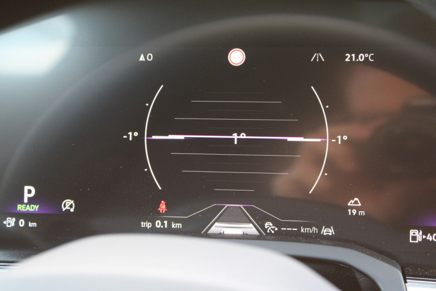 Volkswagen Touareg 3.0 TSi eHybrid 4MOTION Elegance | Massage | Head-Up | Trekhaak | Panoramadak | Compleet!