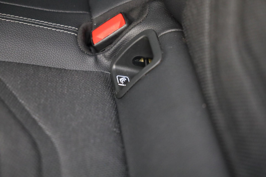 Mercedes-Benz A-Klasse 180 AMG 45 Look / AUT / Cruise Control / Camera / F1 Flippers / Navi / Led / Pdc / Xenon / 20 Inch