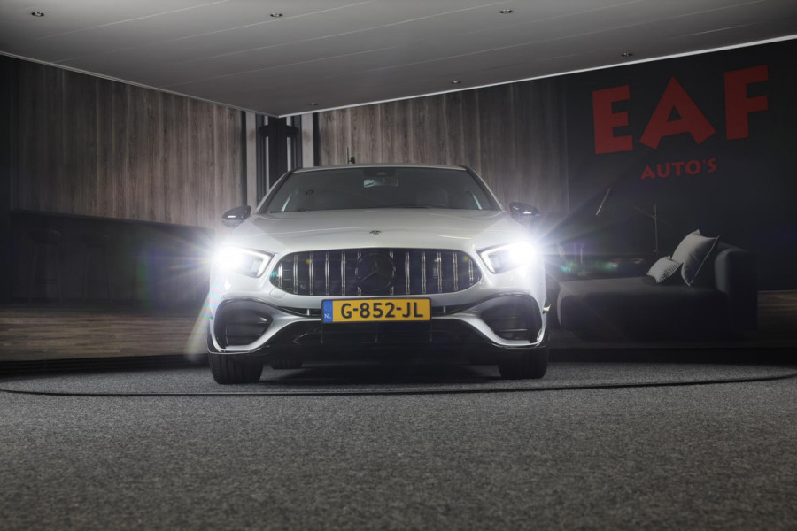 Mercedes-Benz A-Klasse 180 AMG 45 Look / AUT / Cruise Control / Camera / F1 Flippers / Navi / Led / Pdc / Xenon / 20 Inch