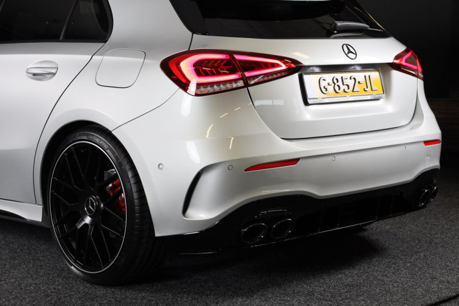 Mercedes-Benz A-Klasse 180 AMG 45 Look / AUT / Cruise Control / Camera / F1 Flippers / Navi / Led / Pdc / Xenon / 20 Inch